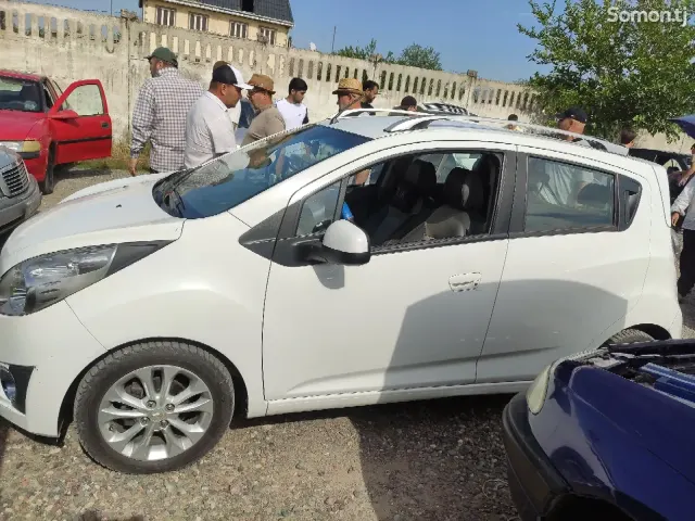 Chevrolet Spark 2011 · 1.3 MT