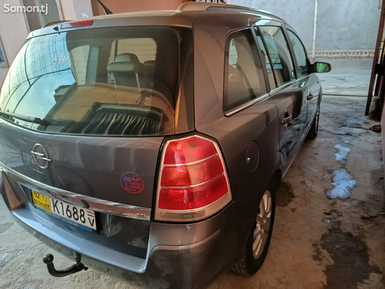 Opel Zafira 2006 · 1.8 MT