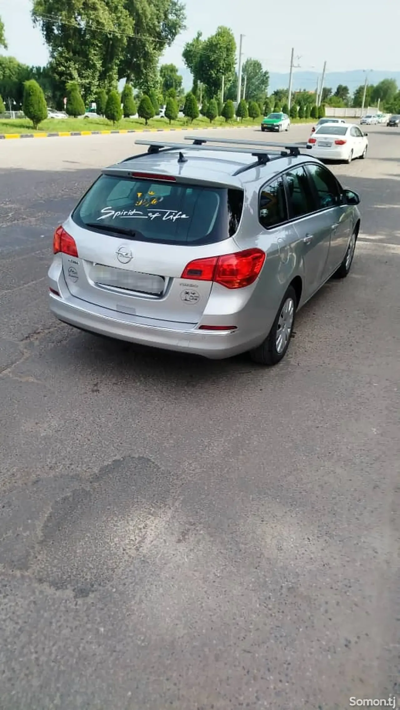 Opel Astra J 2014 · 1.4 MT