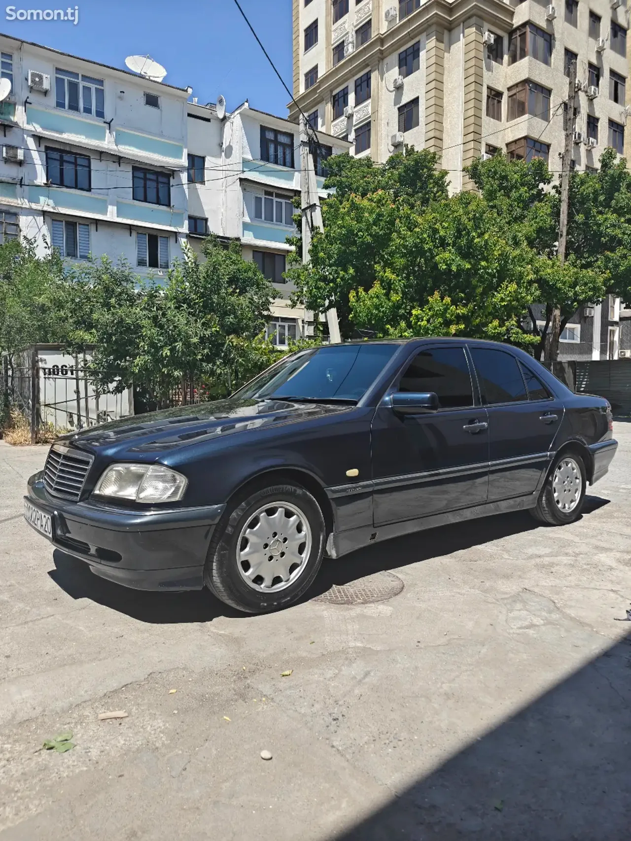 Mercedes-Benz C class 1999 · 2.4 AT