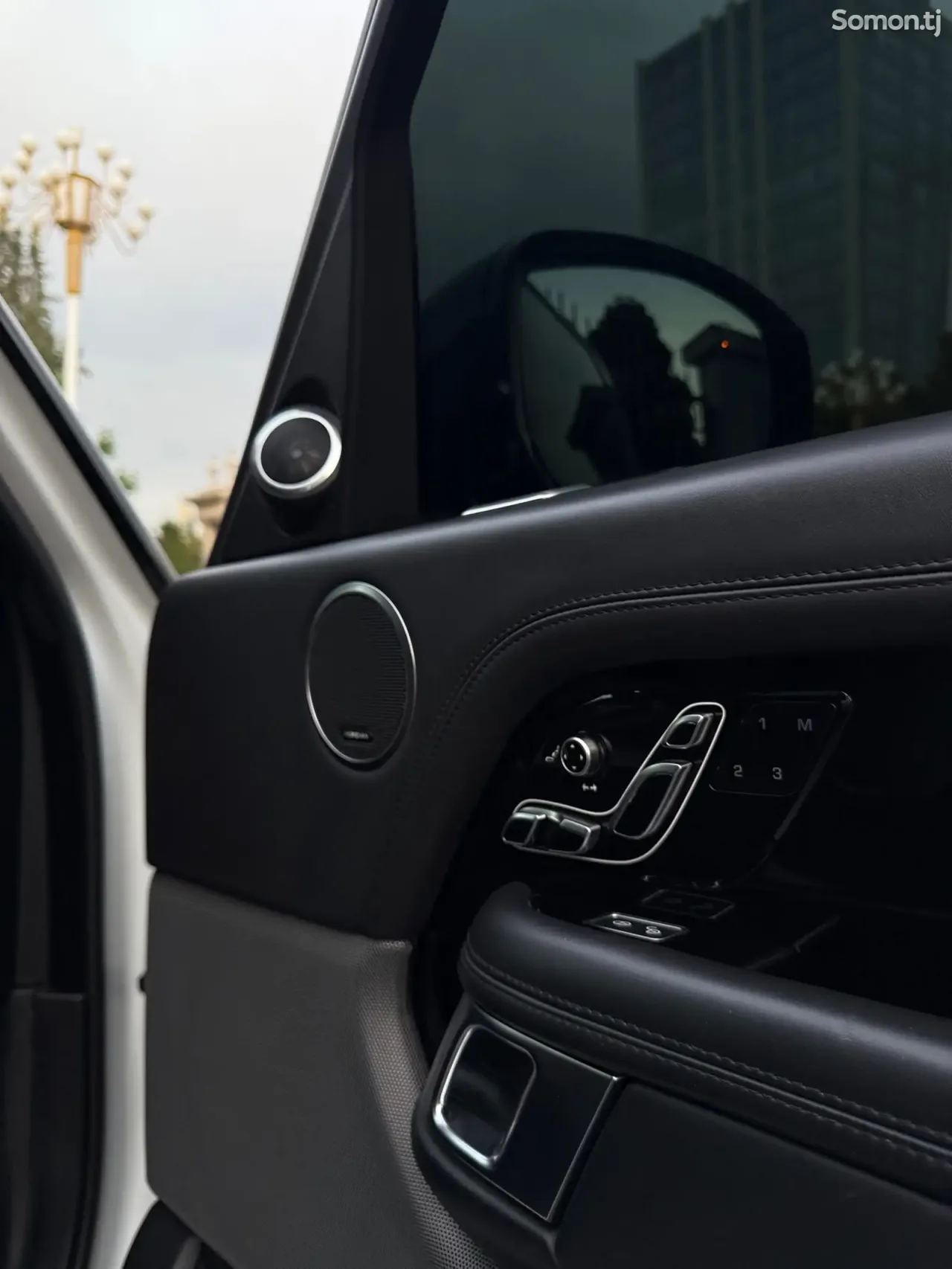 Land Rover Vogue 2019 · 5.0 AT