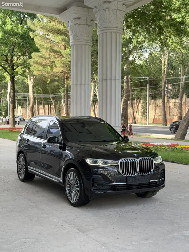 BMW X7 2020 · 4.0 AT