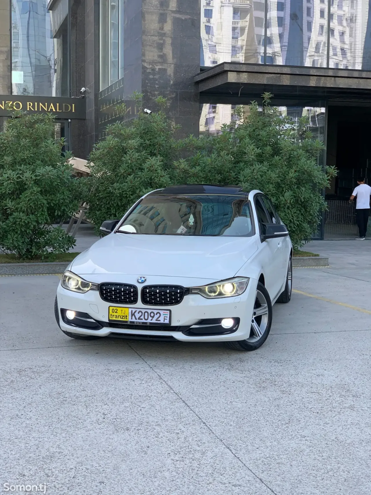BMW 3 series 2012 · 2.0 AT