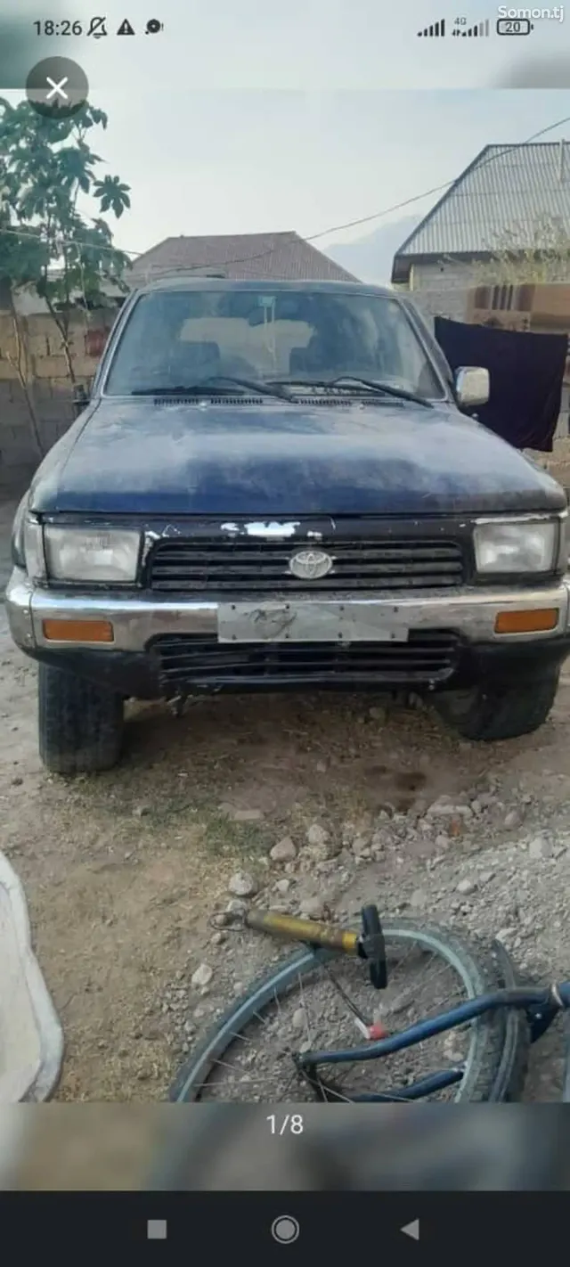 Toyota Hilux Surf 1993 · 2.1 AT