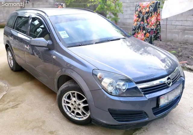 Opel Astra H 2006 · 1.8 MT