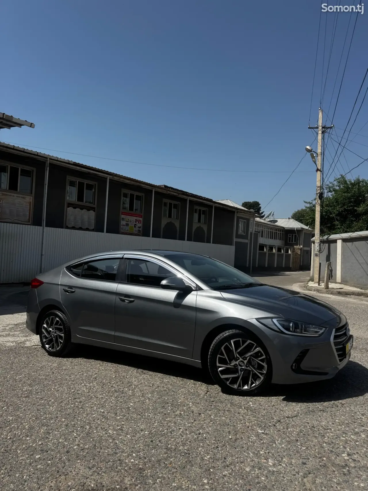 Hyundai Avante 2016 · 1.6 AT