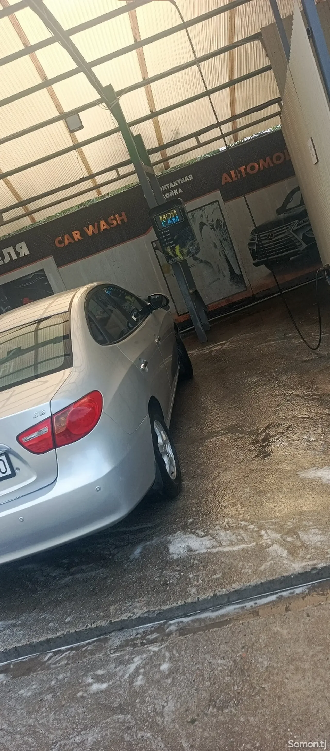 Hyundai Avante 2010 · 1.6 AT