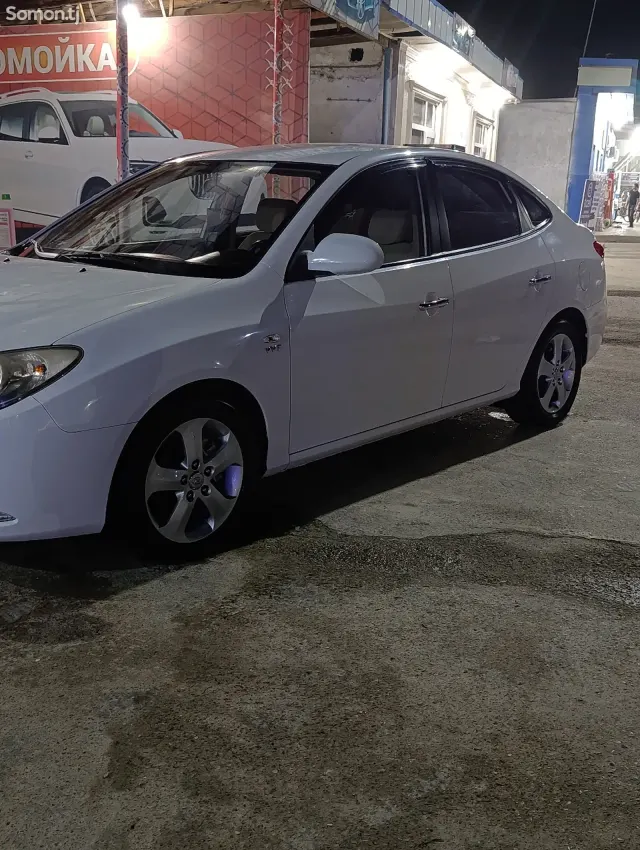 Hyundai Avante 2008 · 1.6 AT