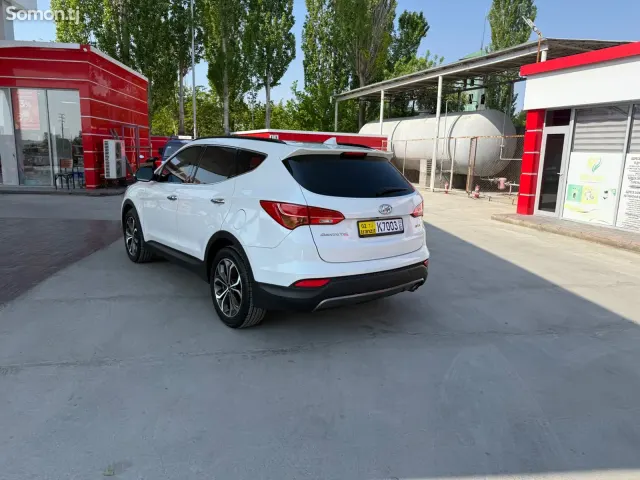 Hyundai Santa Fe 2015 · 2.0 AT