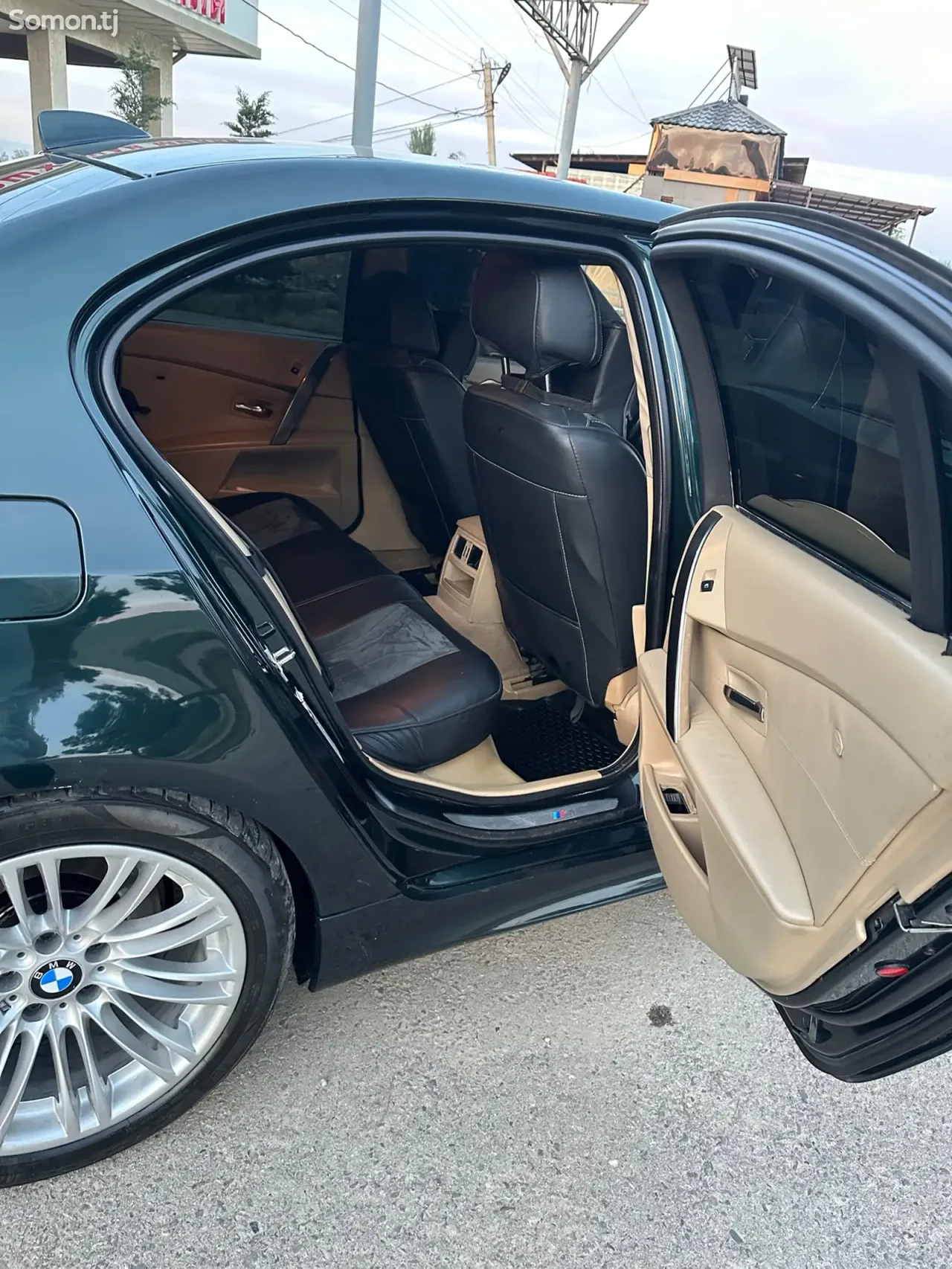 BMW 5 series 2004 · 3.0 AT