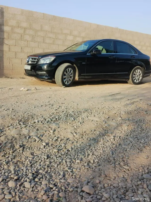 Mercedes-Benz C class 2011 · 2.0 AT