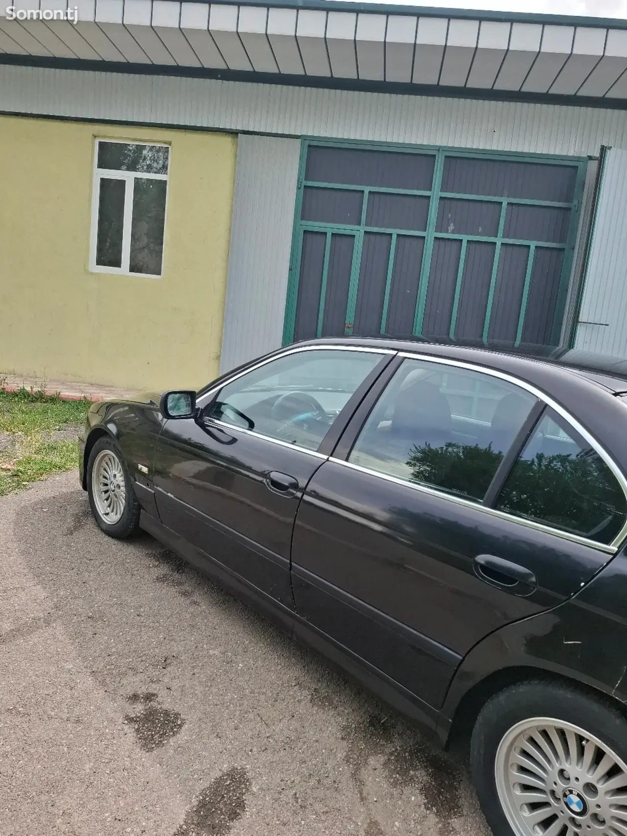 BMW 5 series 2000 · 3.5 AT