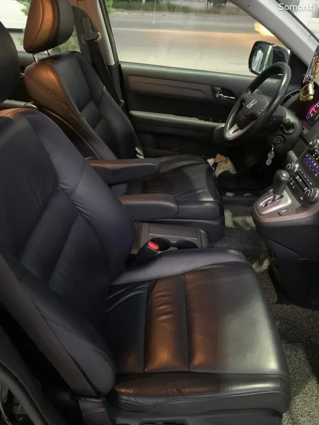 Honda CR-V 2009 · 2.4 AT