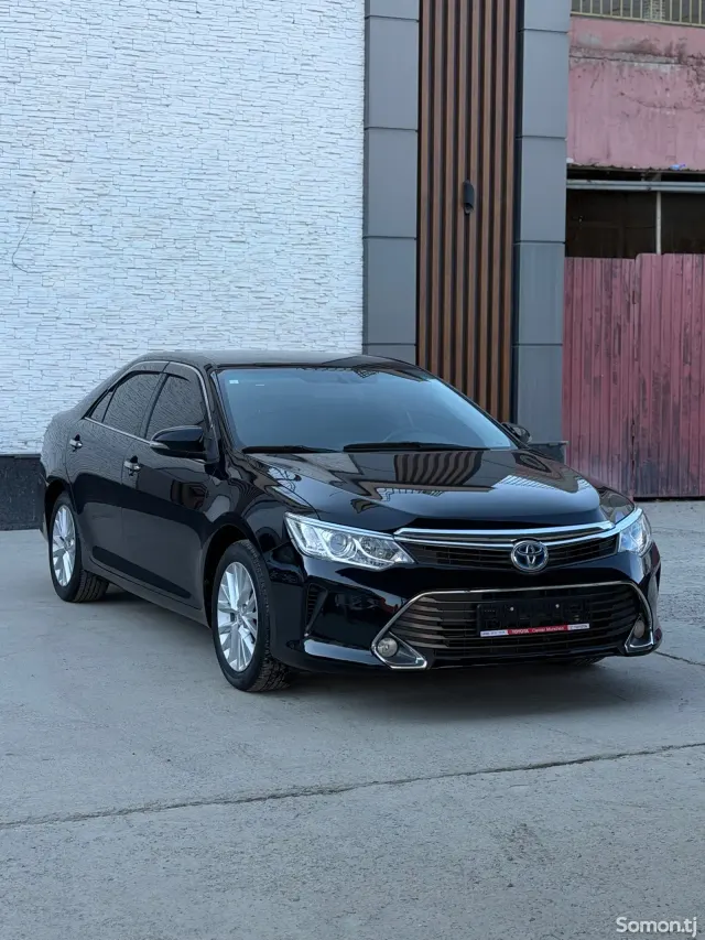 Toyota Camry 2016 · 2.5 AT
