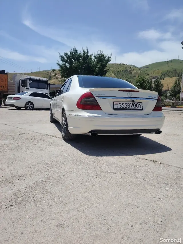Mercedes-Benz E class 2009 · 3.5 AT
