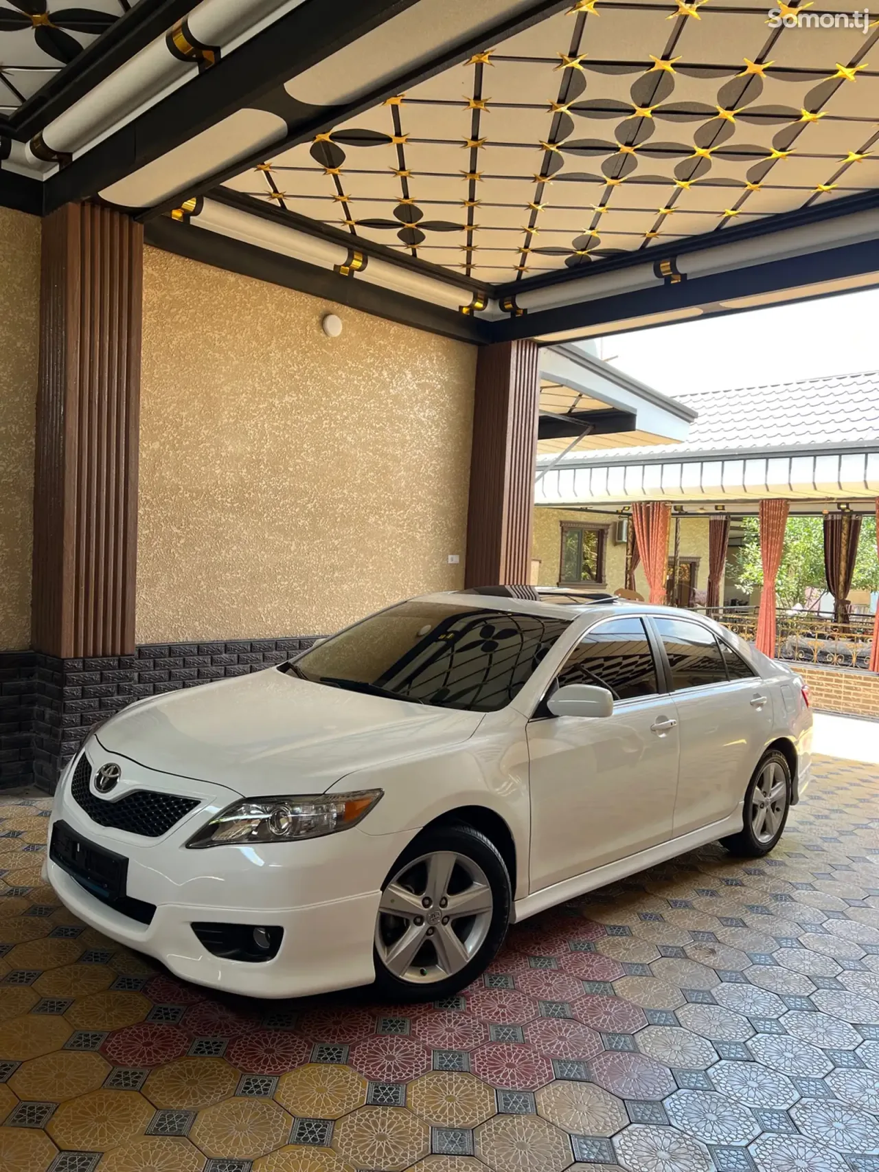 Toyota Camry 2010 · 2.5 AT