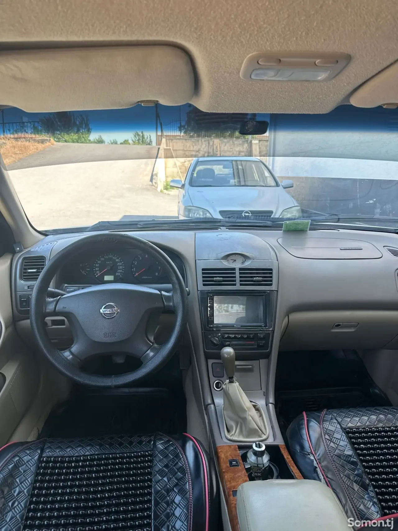 Nissan Maxima 2004 · 3.0 MT