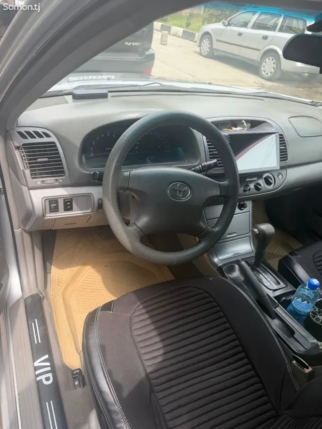 Toyota Camry 2006 · 2.4 AT