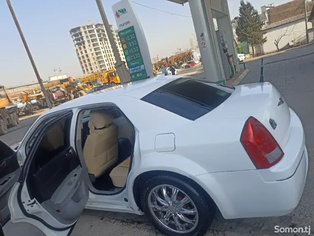 Chrysler 300 M 2006 · 2.7 AT