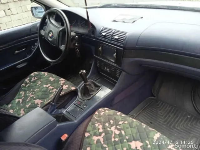 BMW 5 series 1996 · 2.4 MT