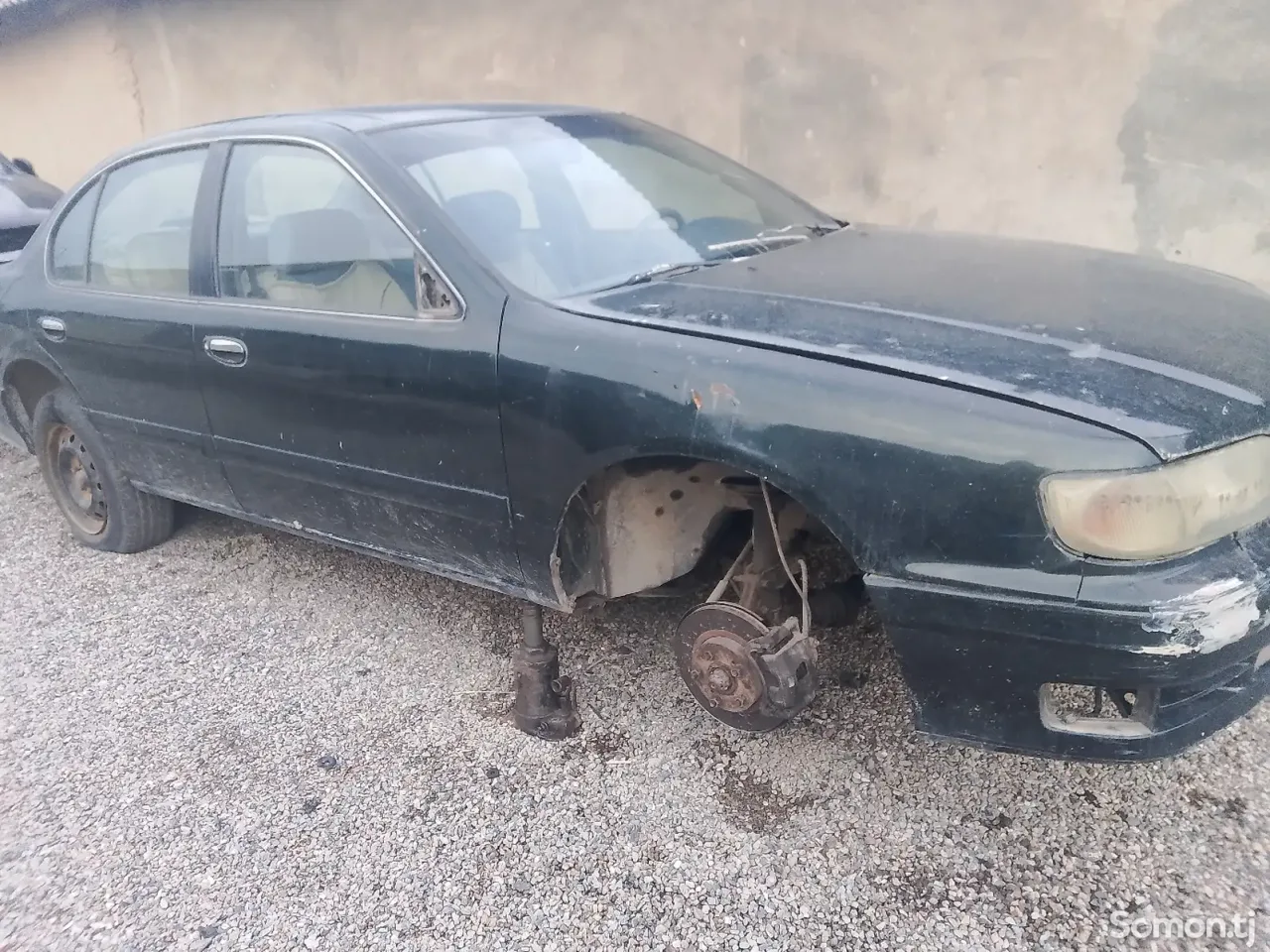 Nissan Maxima 1995 · 2.0 AT