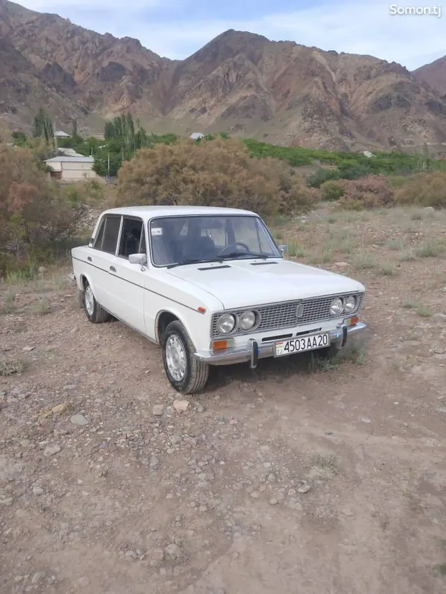 Lada (ВАЗ) 2103 1983 · 1.3 MT