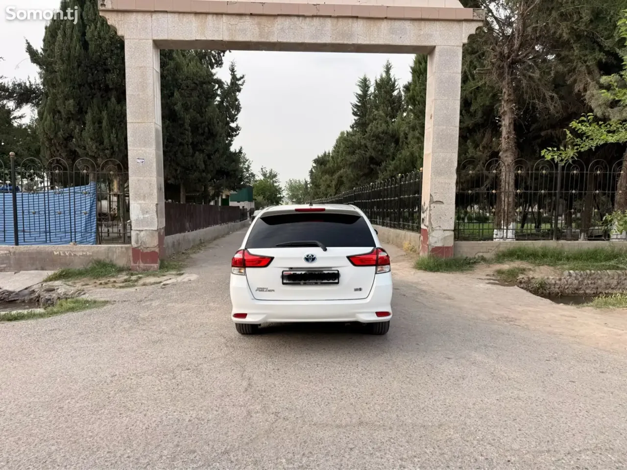 Toyota Fielder 2017 · 1.5 AT