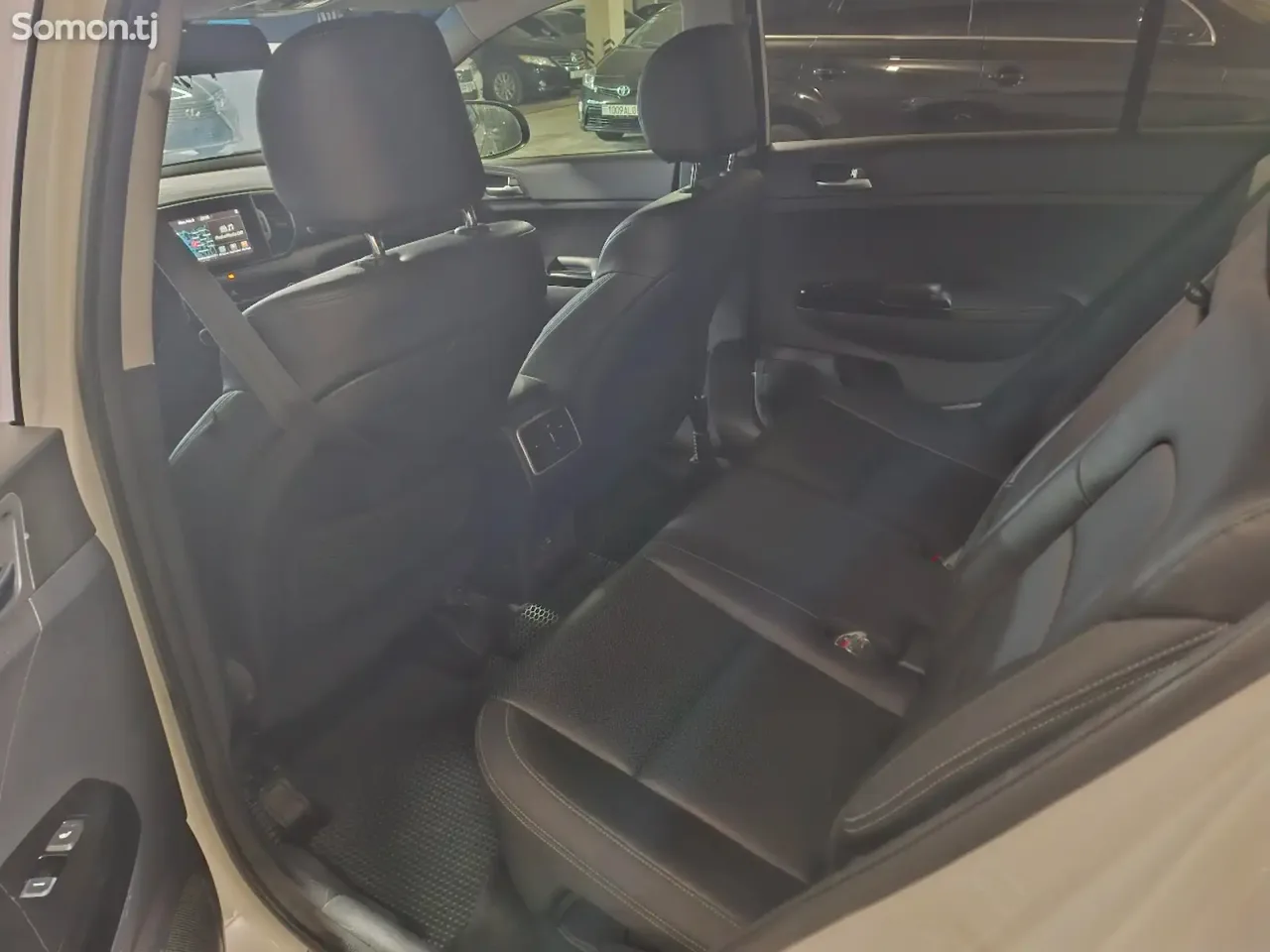 Kia Sportage 2015 · 2.0 AT