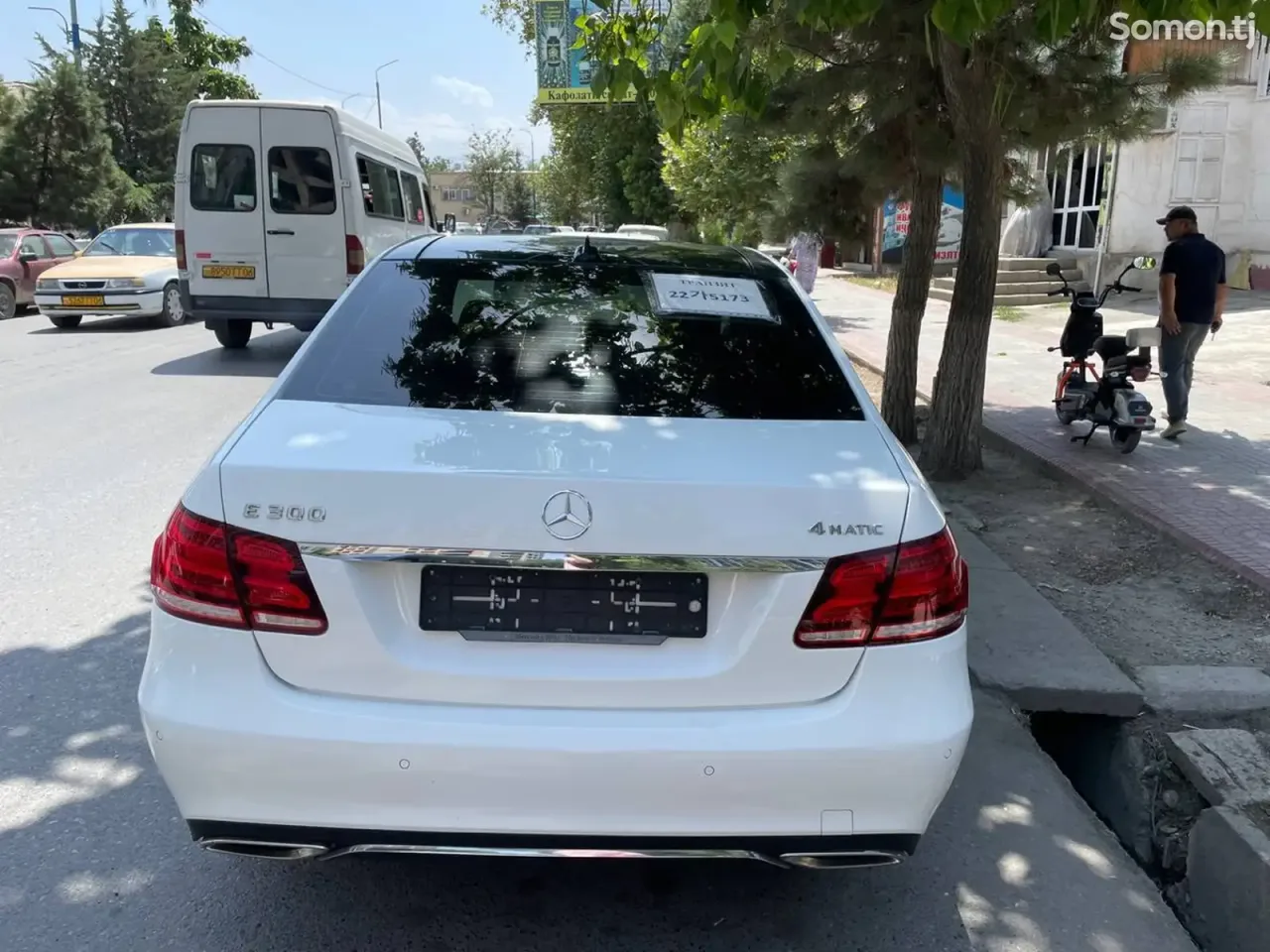 Mercedes-Benz E class 2014 · 3.5 AT