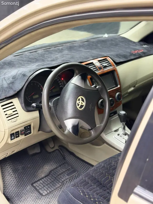 Toyota Corolla 2011 · 1.8 AT