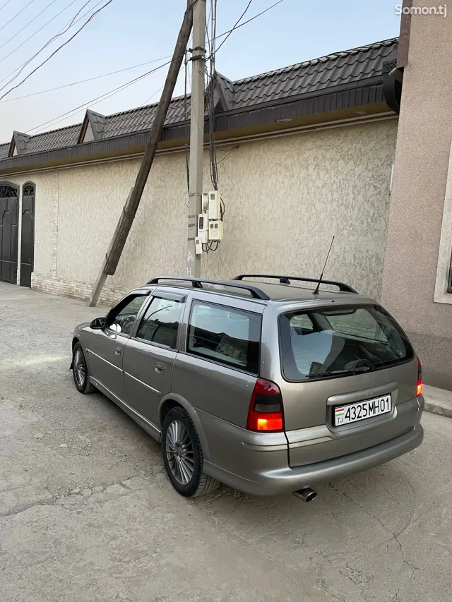 Opel Vectra B 1999 · 1.8 MT