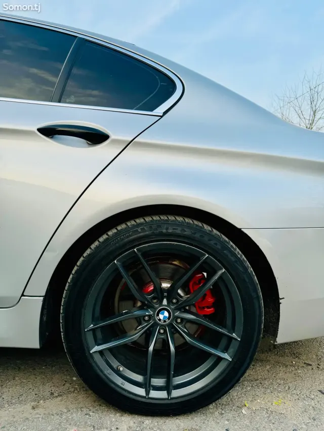 BMW 5 series 2012 · 2.0 AT