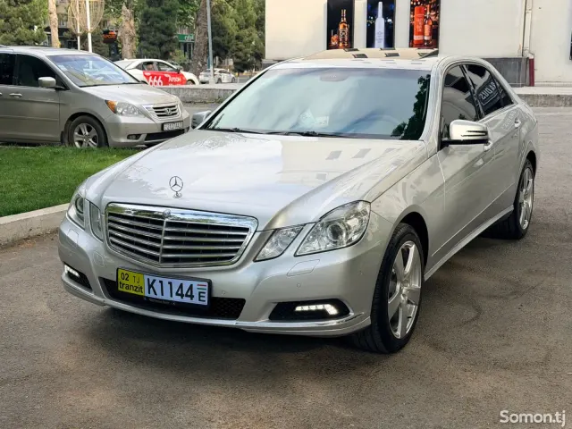 Mercedes-Benz E class 2010 · 3.0 AT