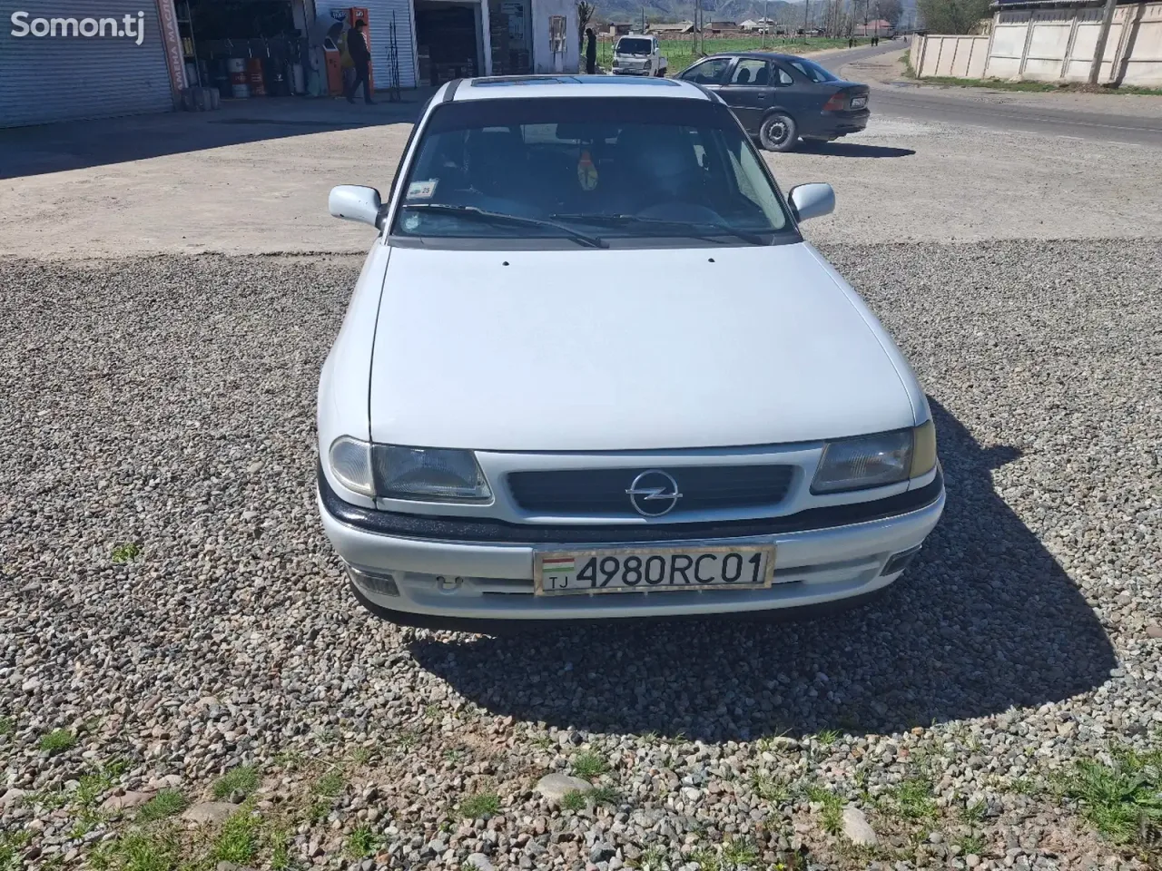 Opel Astra F 1995 · 1.6 MT