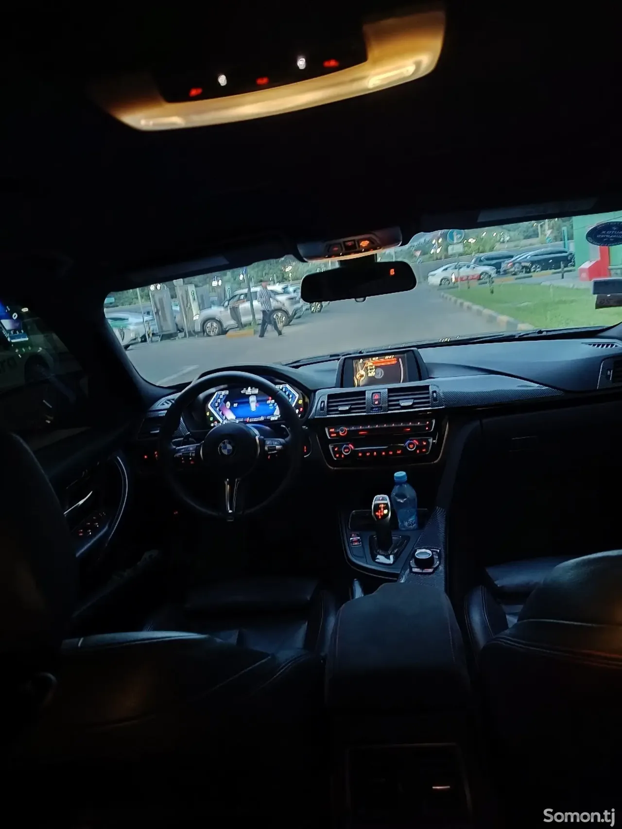 BMW 3 series 2016 · 2.0 AT