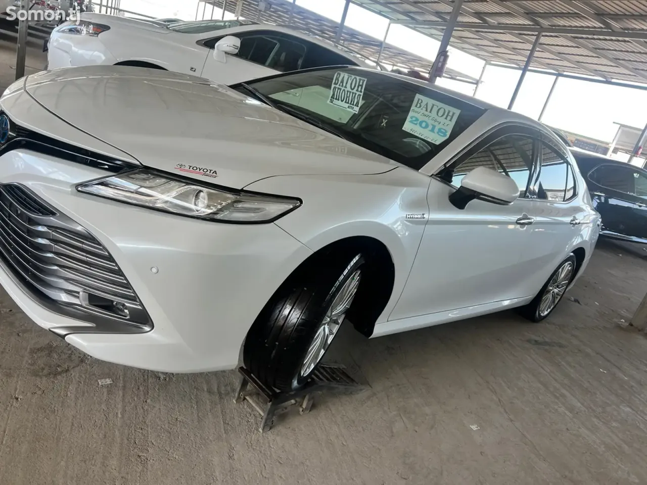 Toyota Camry 2018 · 2.5 AT