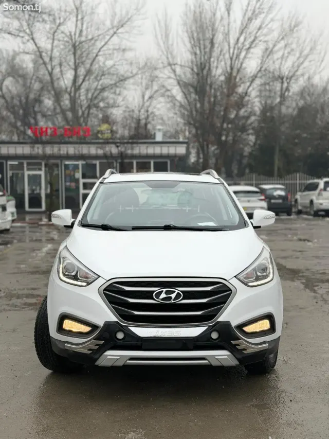 Hyundai Tucson 2014 · 1.6 AT