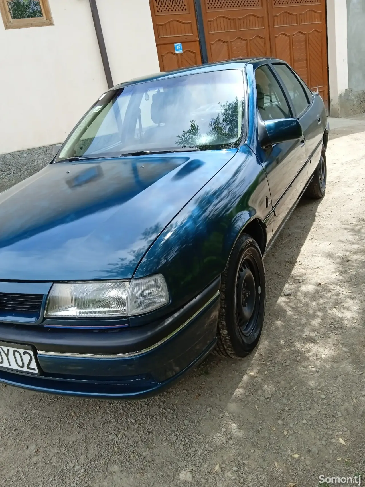 Opel Vectra A 1994 · 1.6 MT