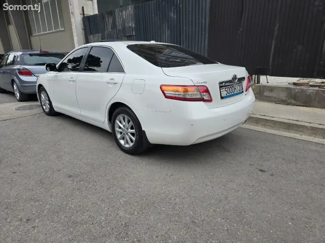 Toyota Camry 2011 · 2.5 AT