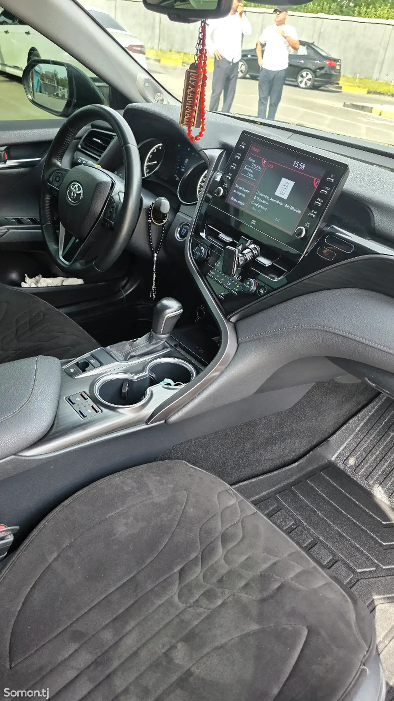 Toyota Camry 2024 · 2.5 AT