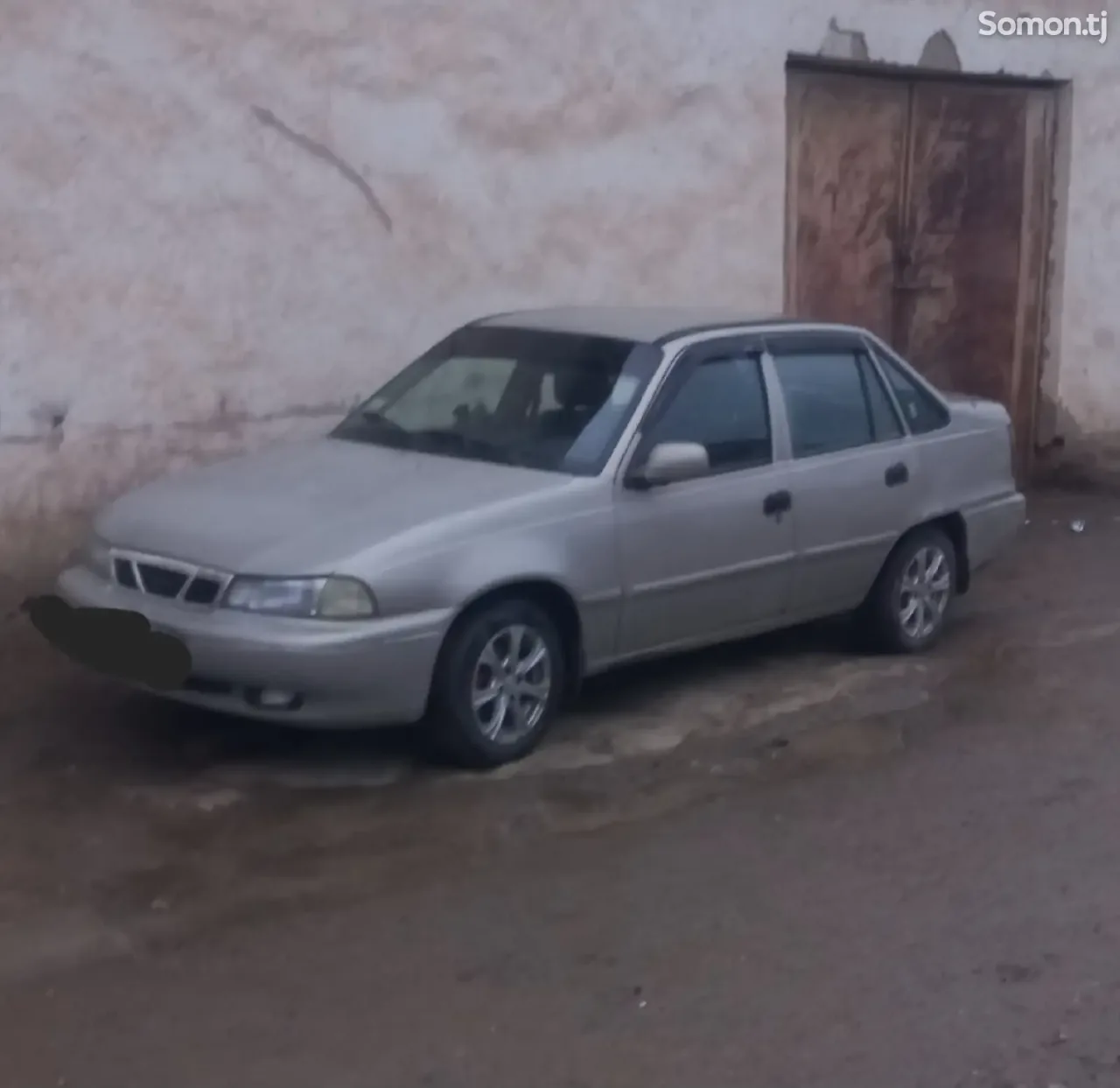 Daewoo Nexia 1995 · 1.6 MT