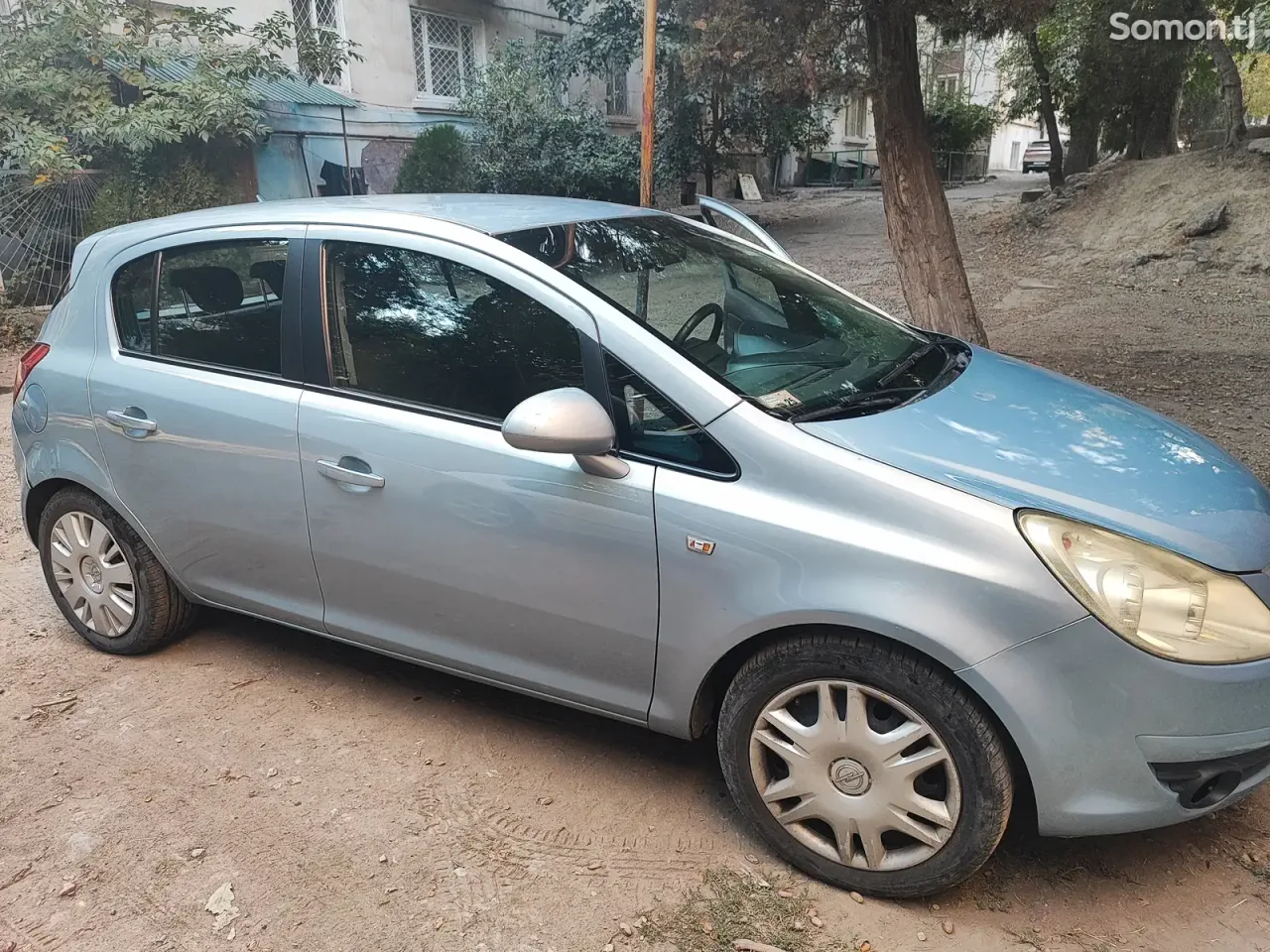 Opel Corsa 2008 · 1.2 AMT