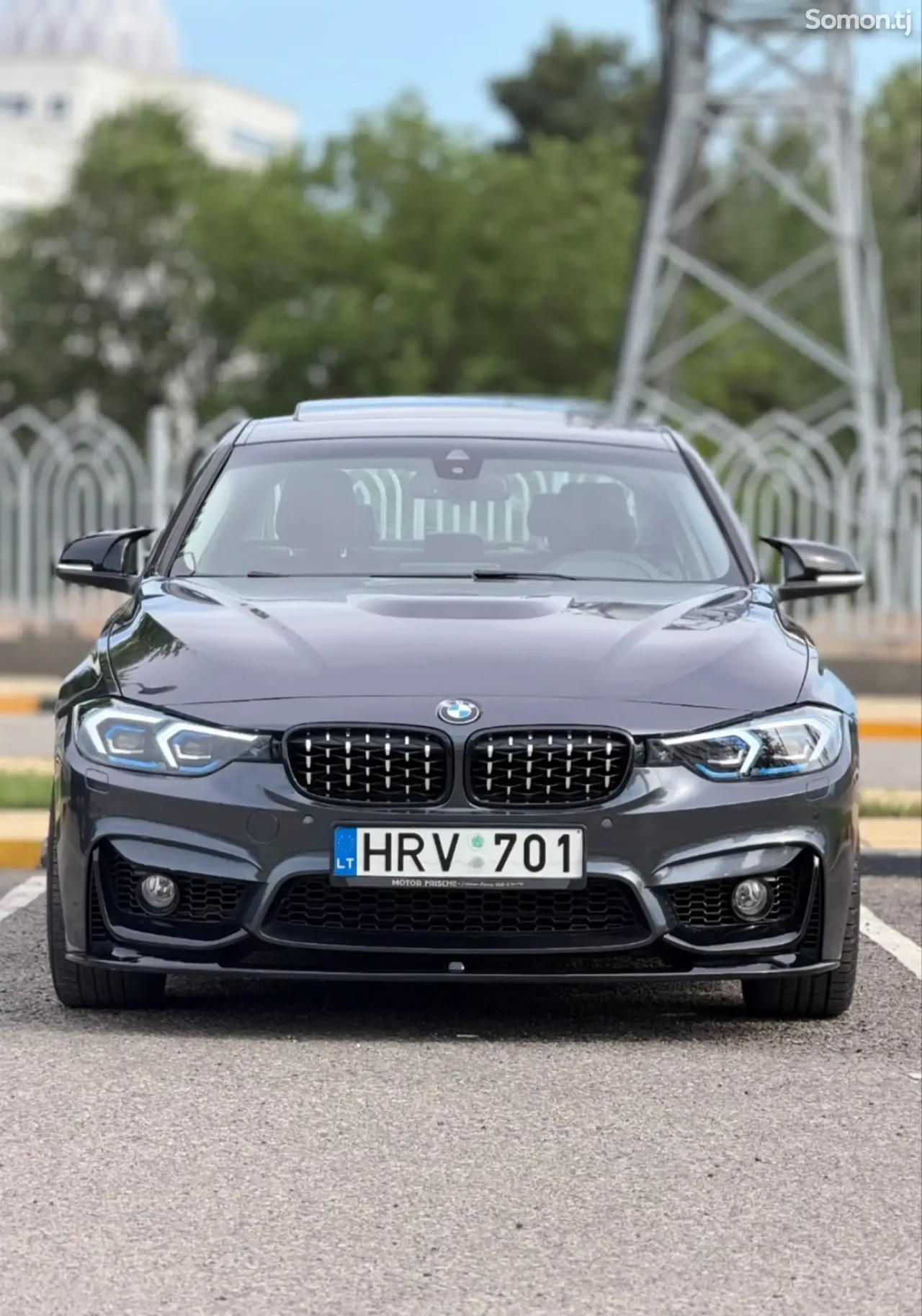 BMW 3 series 2017 · 5.2 AT