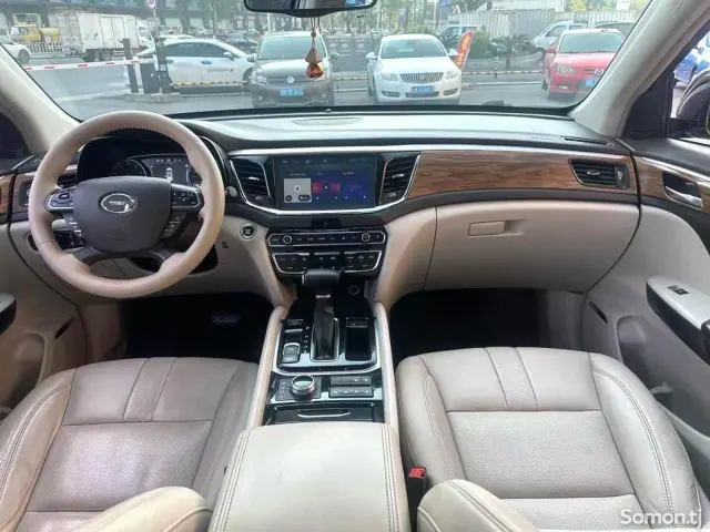 GAC Trumpchi GS8 2017 · 2.0 AT