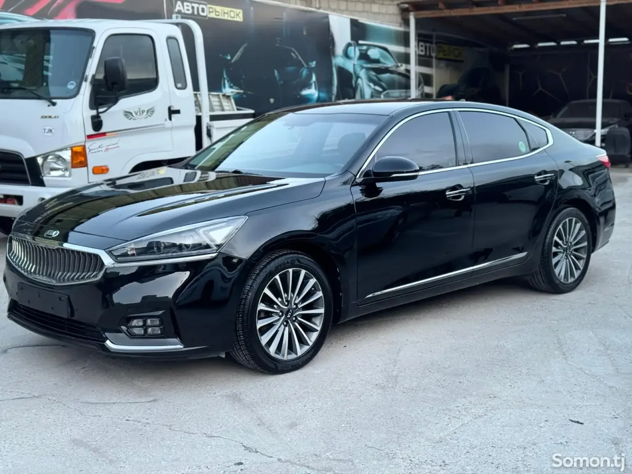 Kia K7 2016 · 2.4 AT