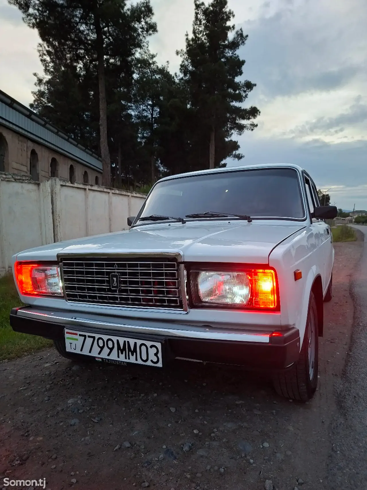 Lada (ВАЗ) 2107 2008 · 1.7 MT