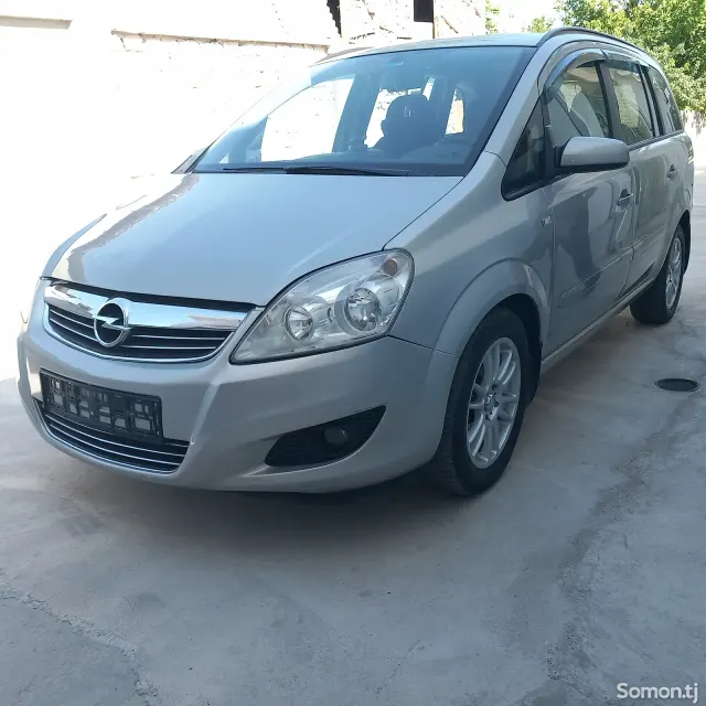 Opel Zafira 2008 · 1.8 MT