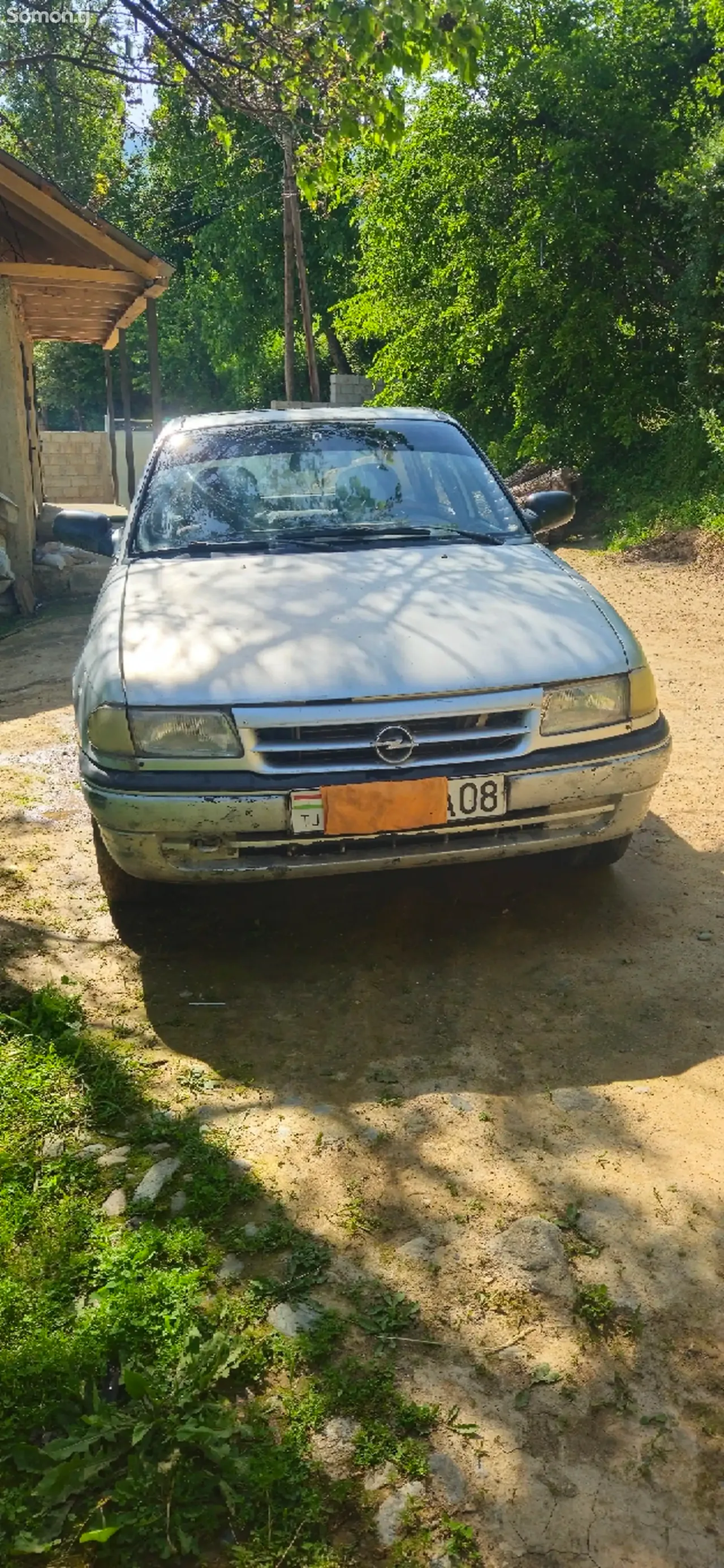 Opel Astra F 1992 · 1.6 MT