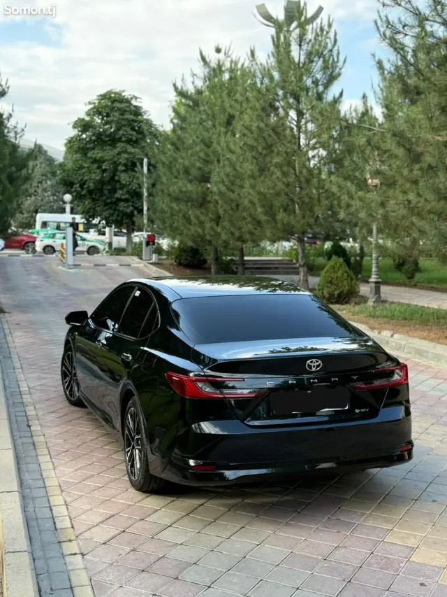 Toyota Camry 2025 · 2.5 AT