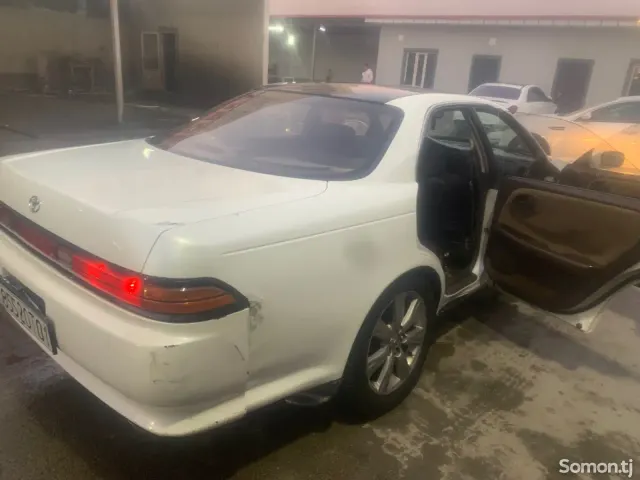 Toyota Mark II 1996 · 2.5 AT